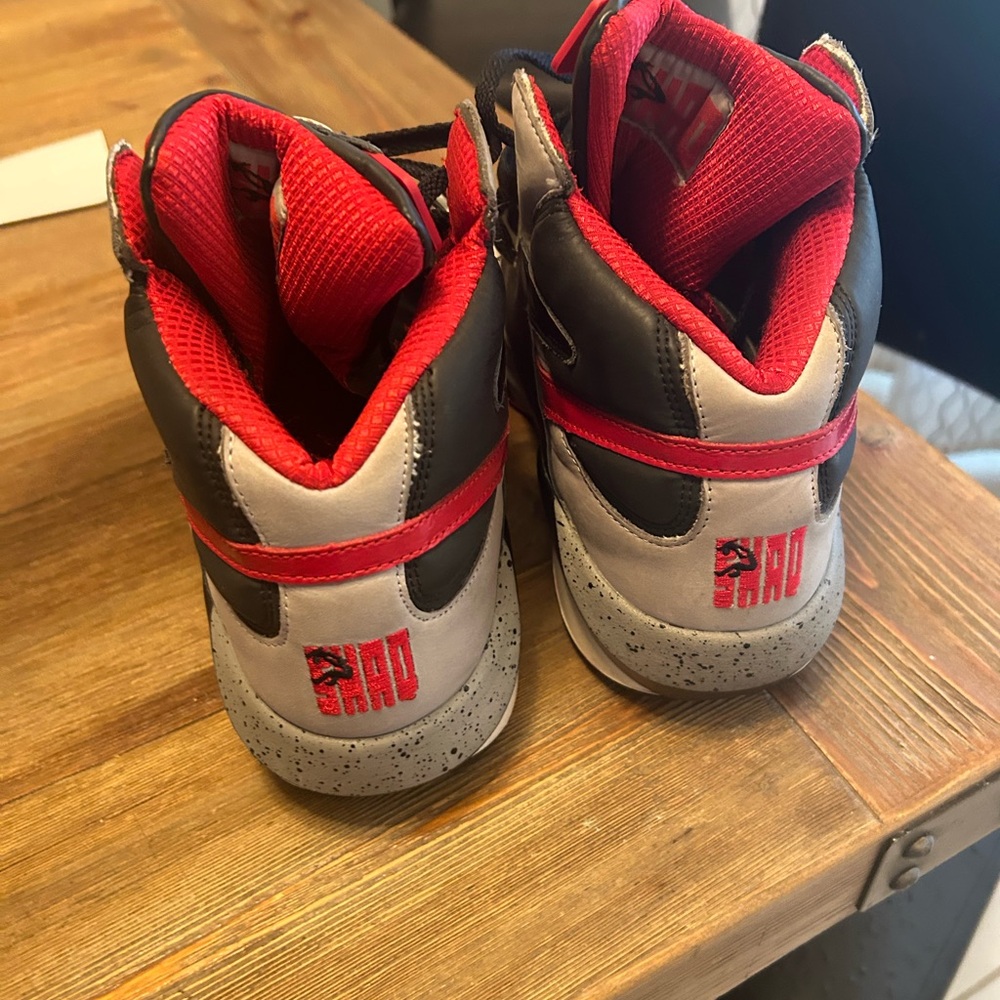 Reebok Shaq pumps - Picture 2 of 4